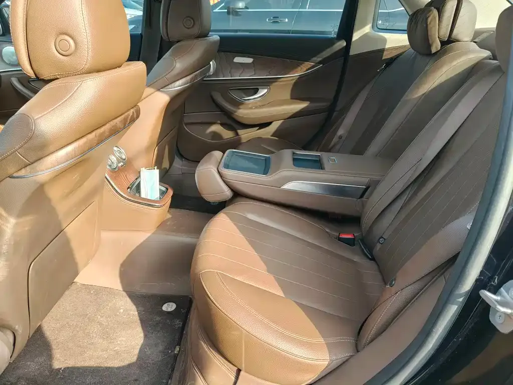 Mercedes-Benz E-Class 2022 из CN, фото 5