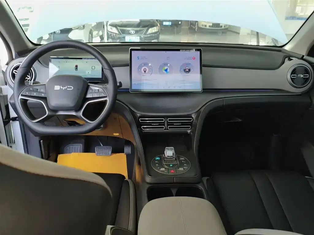 BYD Seal 05 DM-i 2025 из CN, фото 2