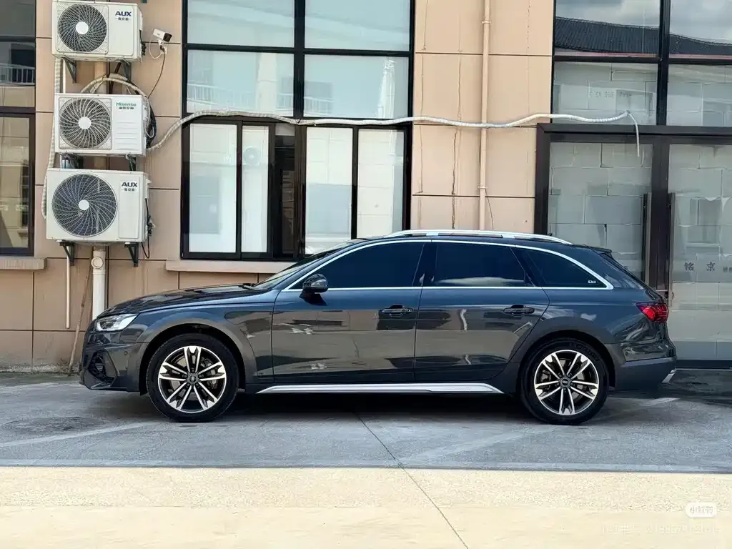 Audi A4 (Import) 2023 из CN, фото 7