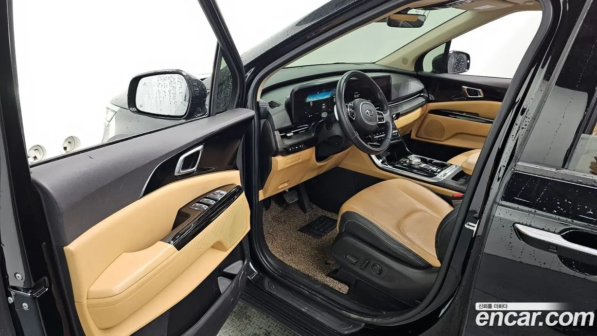 Kia Carnival — фото 10