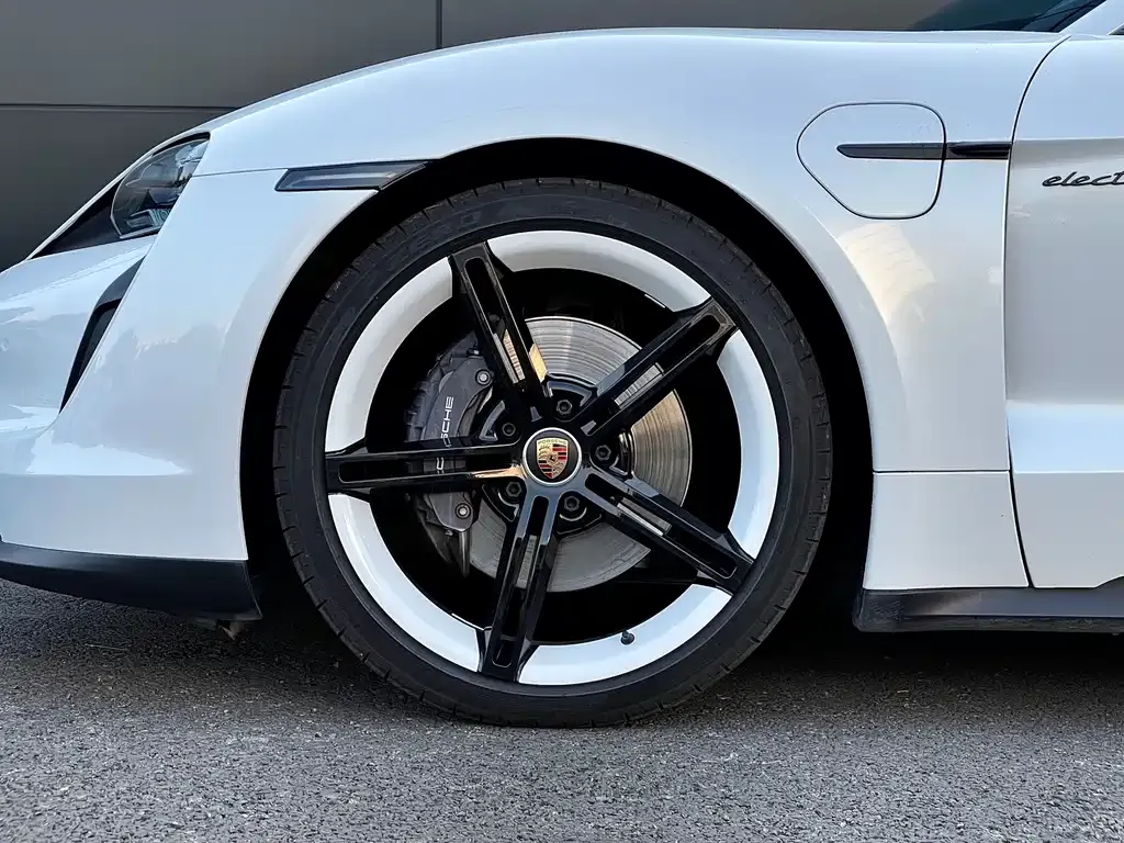 Porsche Taycan 2021 из CN, фото 8