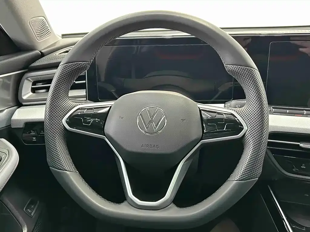 Volkswagen Lamando 2024 из CN, фото 5