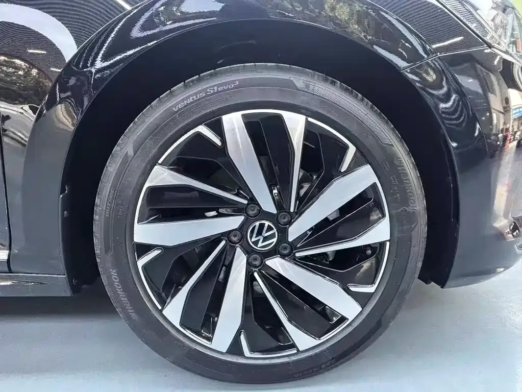 Volkswagen Passat 2025 из CN, фото 9