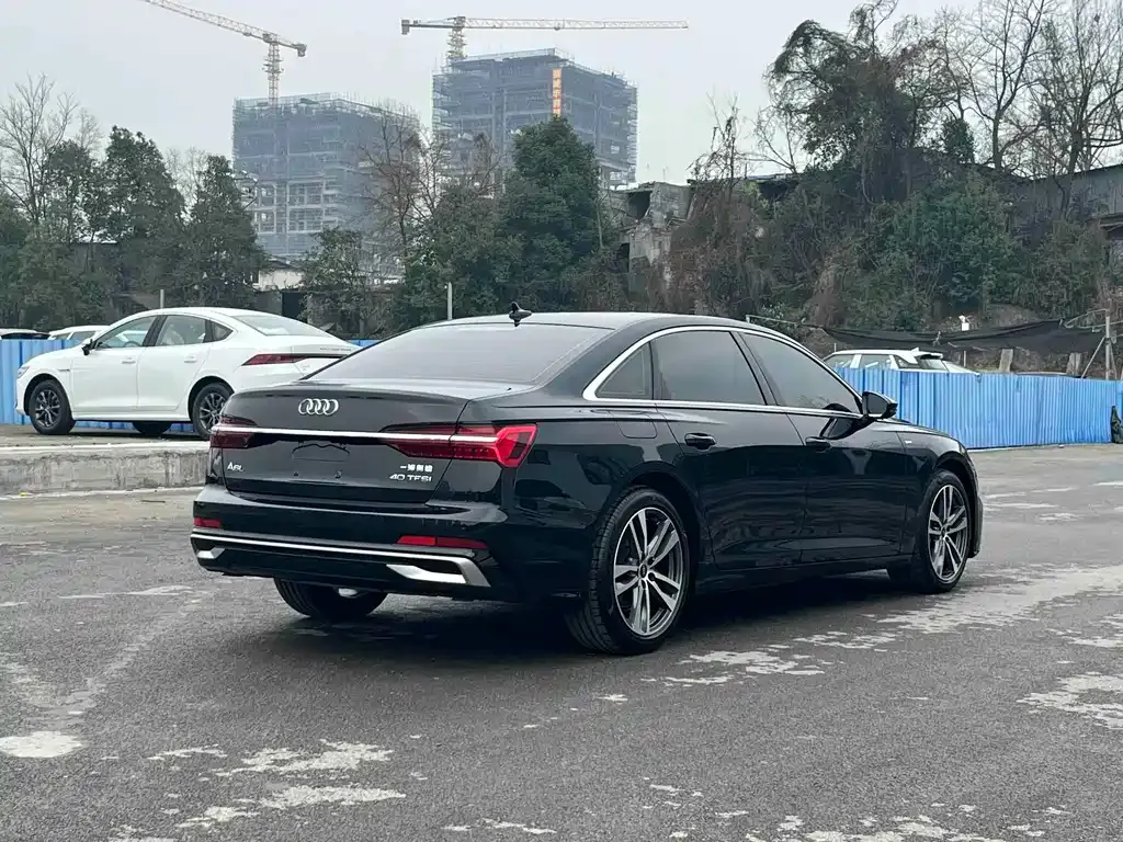 Audi A6L 2023 из CN, фото 2