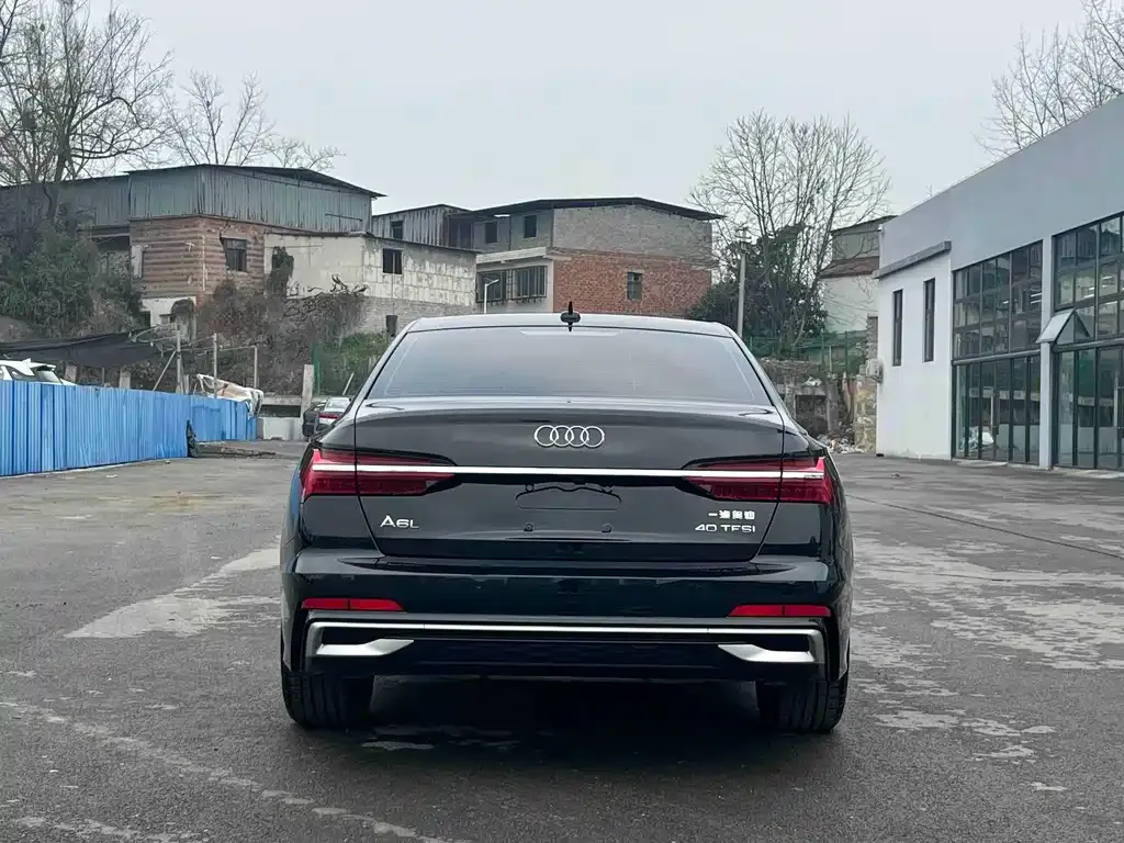 Audi A6L 2023 из CN, фото 8