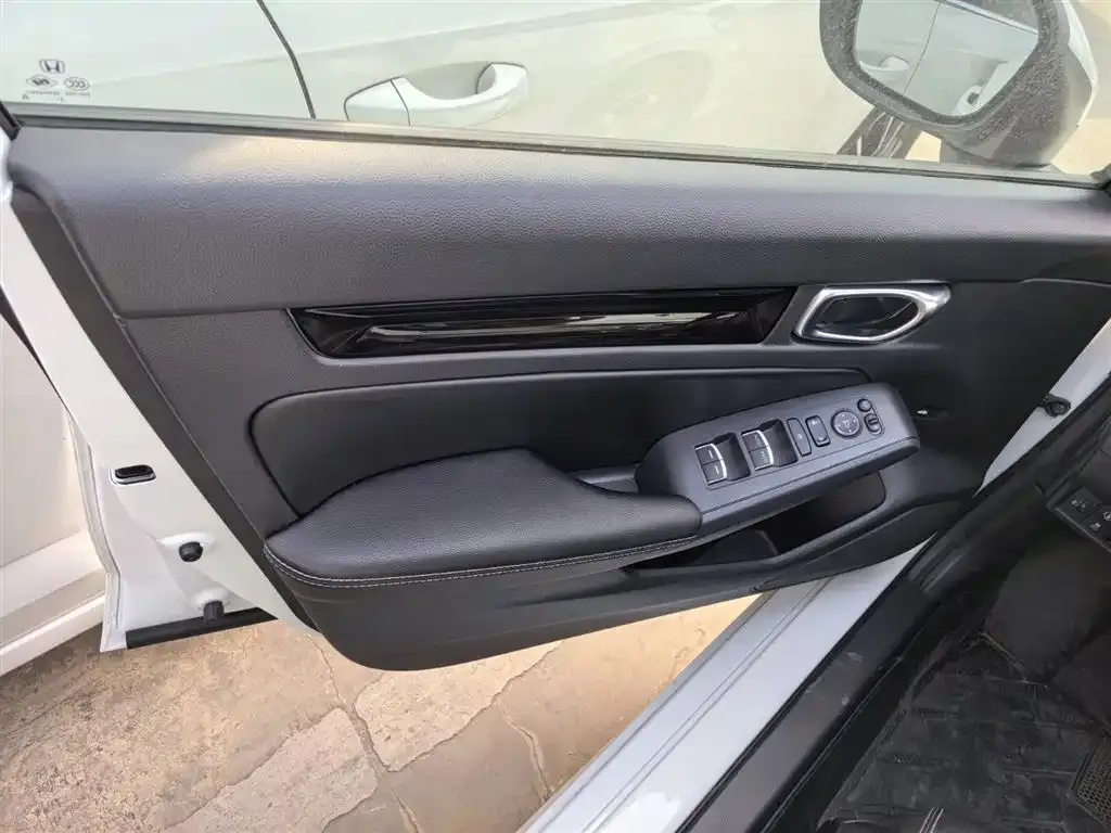 Honda Civic — фото 8