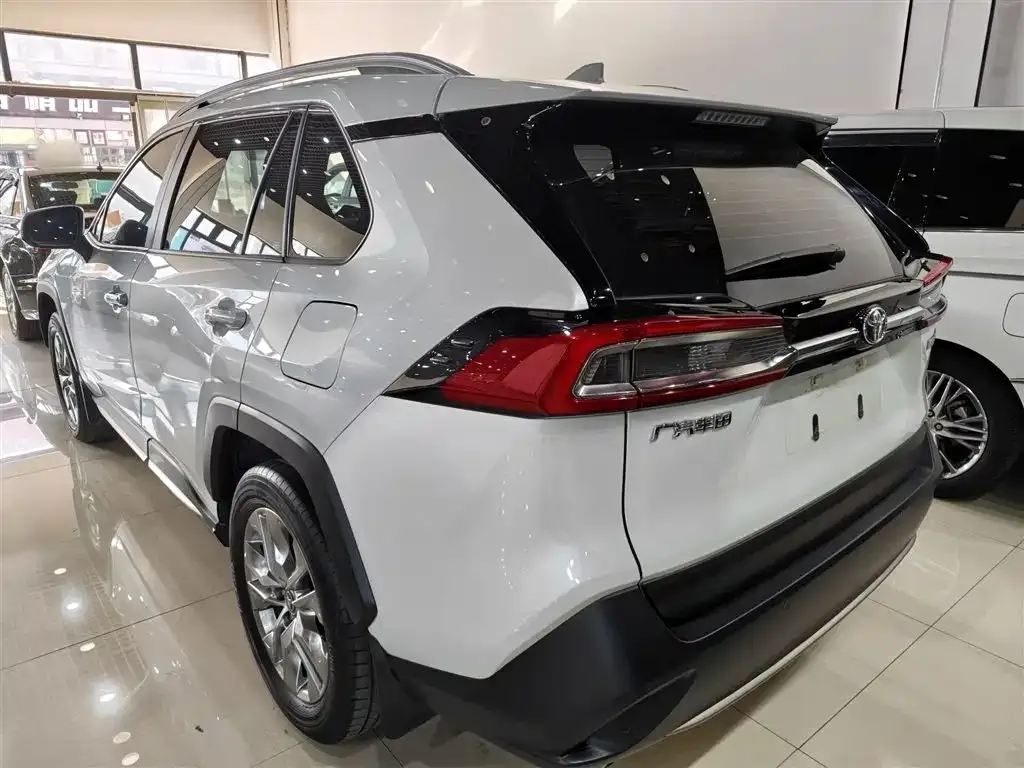 Toyota Wildlander 2022 из CN, фото 3