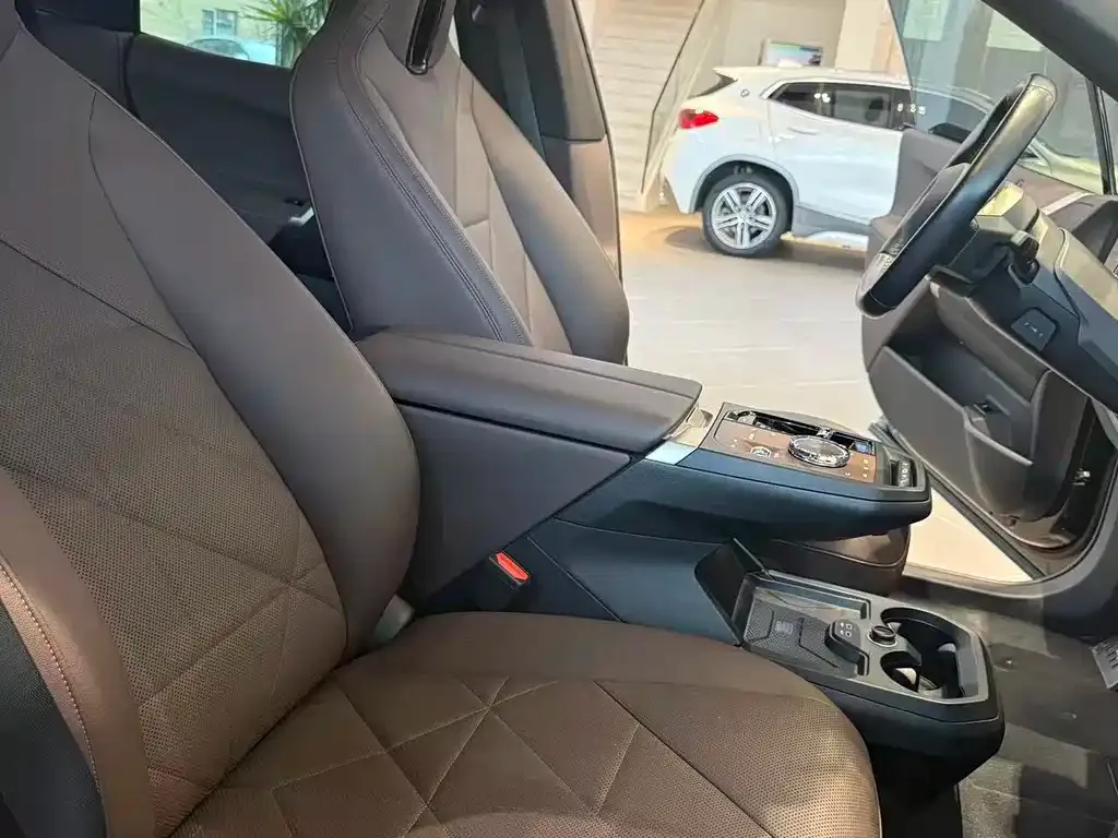 BMW iX 2023 из CN, фото 7