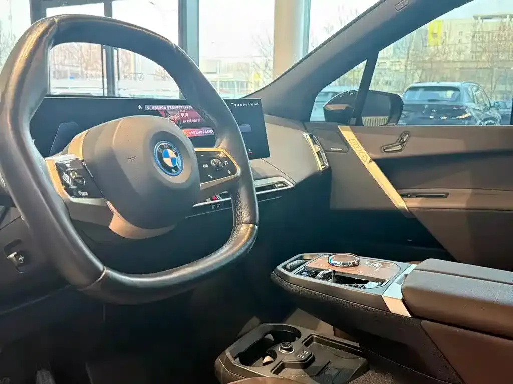 BMW iX 2023 из CN, фото 3