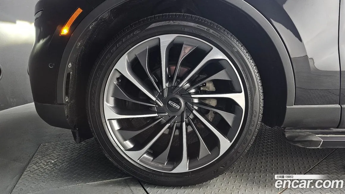 Lincoln Aviator 2021 из KR, фото 9