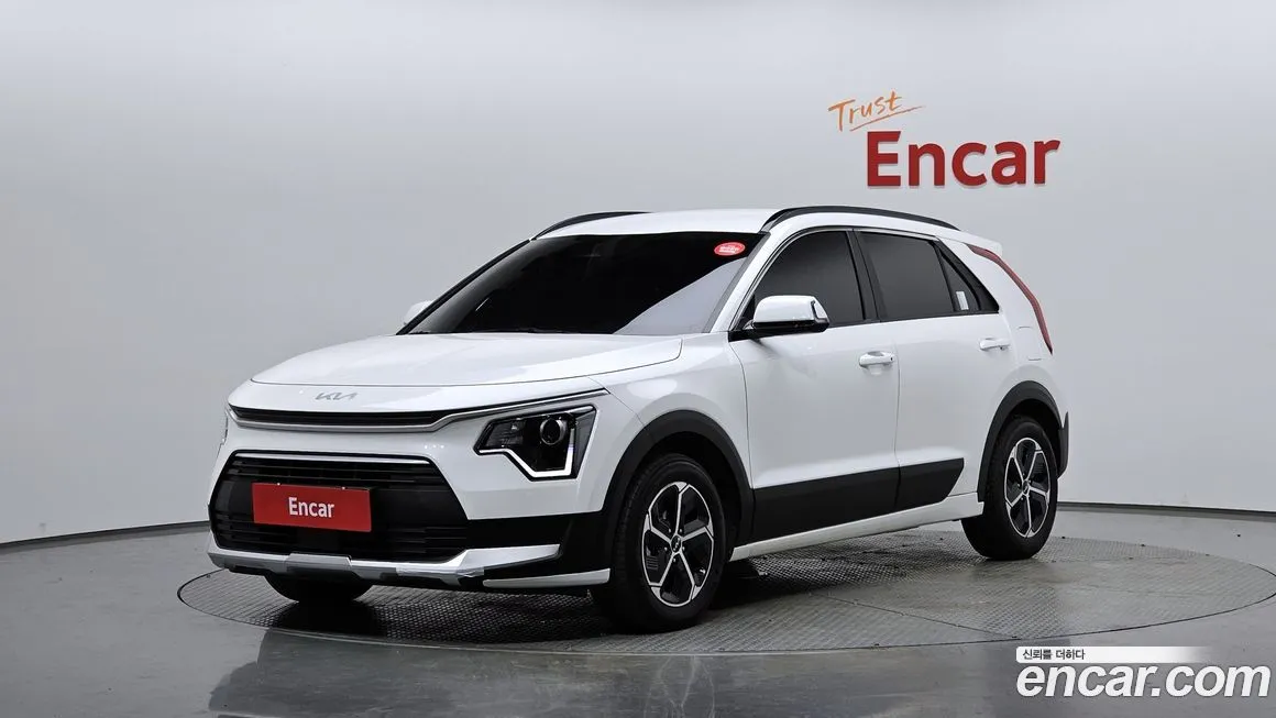 Kia Niro — фото 1