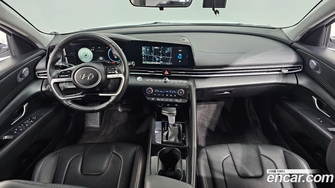 Hyundai AVANTE 2023 из KR, фото 3