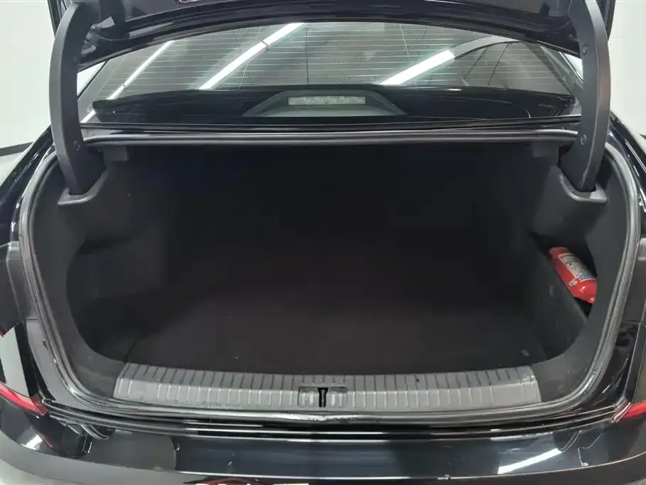Volkswagen Passat 2021 из CN, фото 5