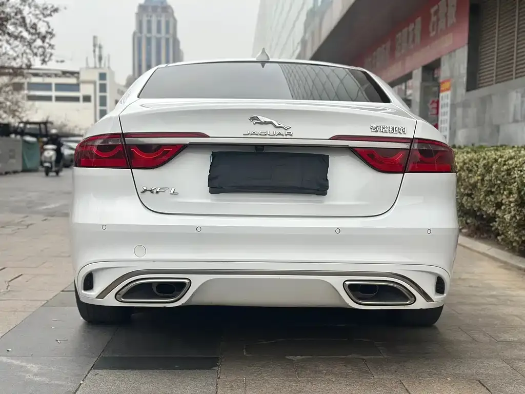 Jaguar XFL 2022 из CN, фото 6