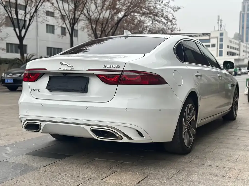 Jaguar XFL 2022 из CN, фото 3