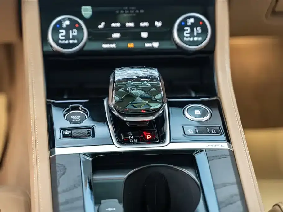Jaguar XFL 2026 из CN, фото 2