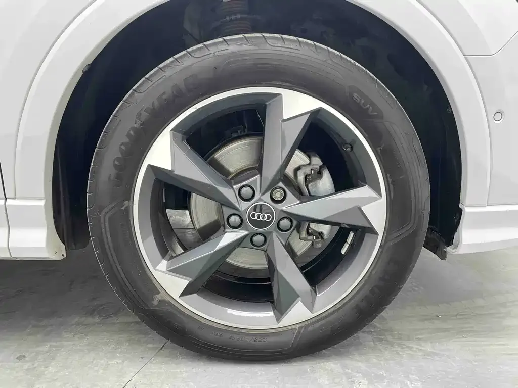 Audi Q3 2022 из CN, фото 8