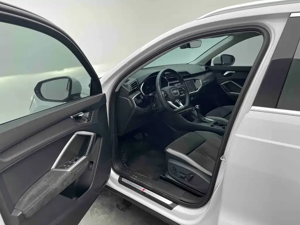 Audi Q3 2022 из CN, фото 9