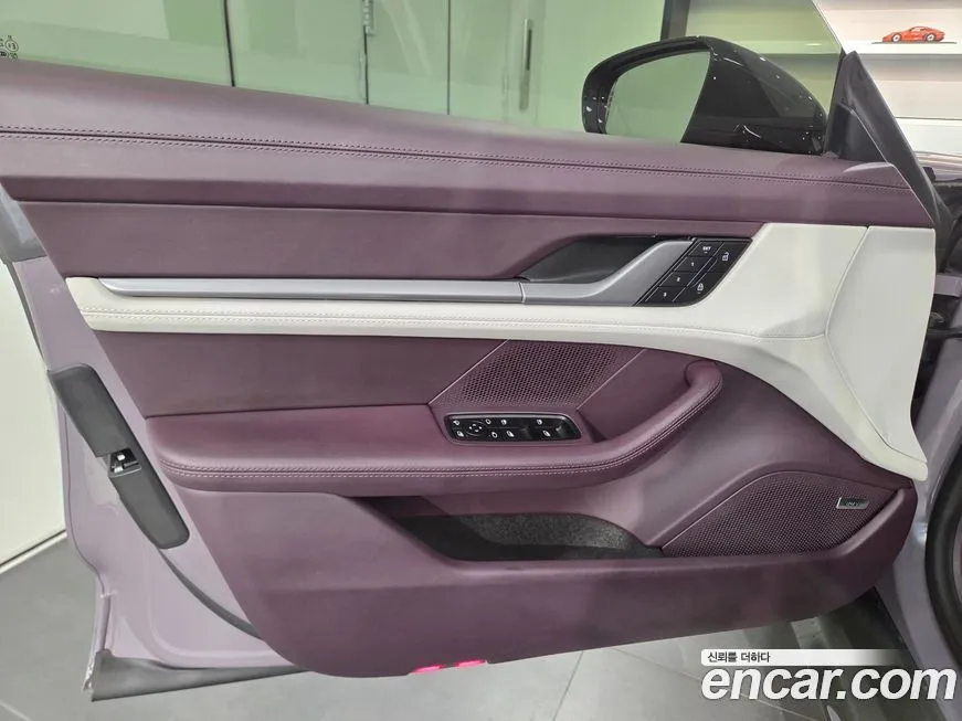 Porsche Taycan 2025 из KR, фото 3