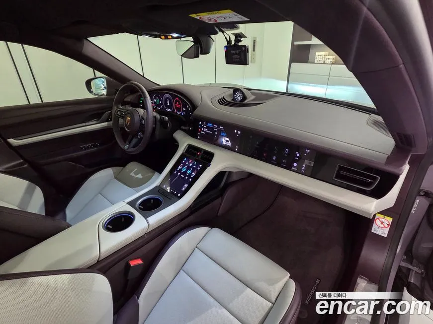 Porsche Taycan 2025 из KR, фото 4