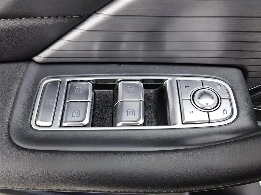 Hongqi HS7 PHEV 2024 из CN, фото 9