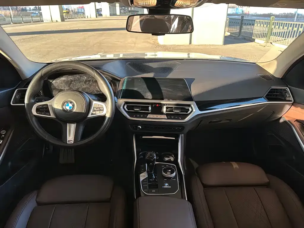 BMW 3 Series 2022 из CN, фото 3