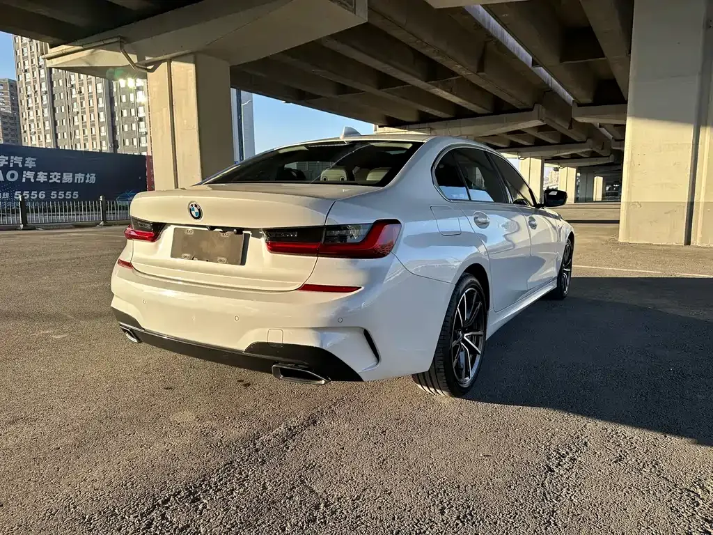BMW 3 Series 2022 из CN, фото 7
