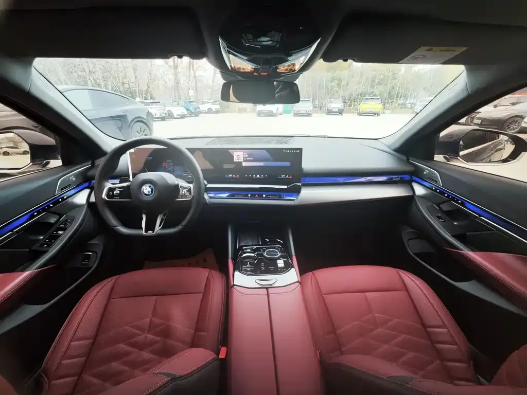 BMW i5 2024 из CN, фото 2