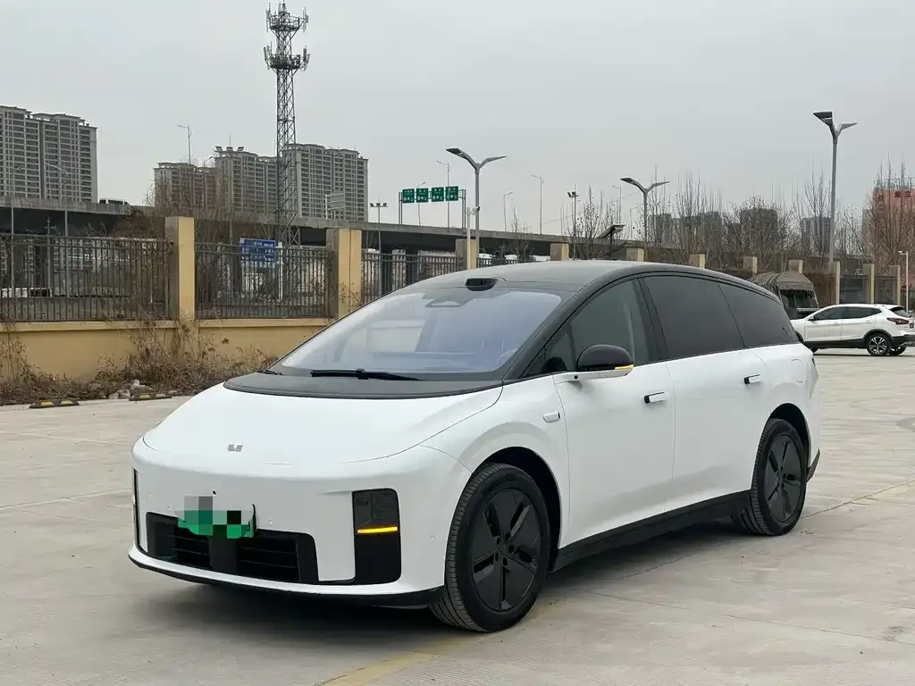 Li Auto i8 2025 из CN, фото 1