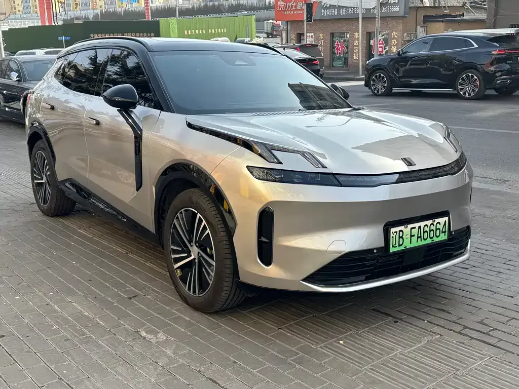 Lynk & Co 08 EM-P 2025 из CN, фото 5