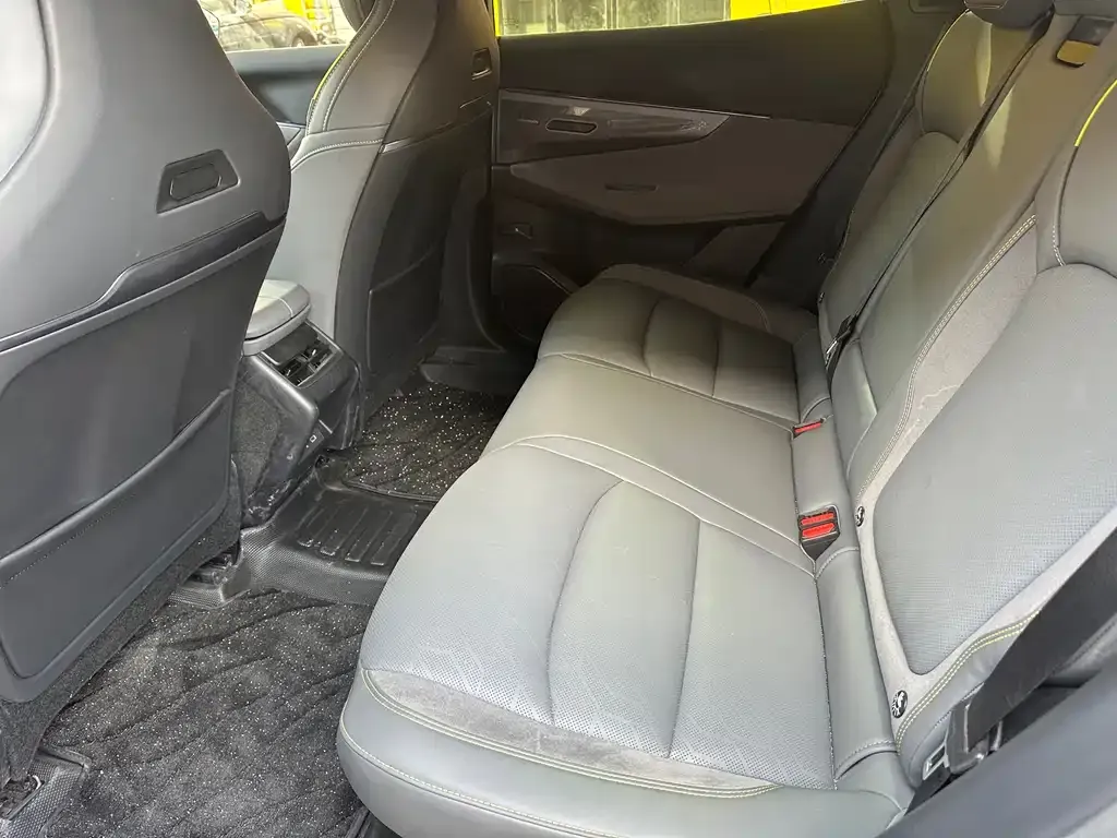 Lynk & Co 08 EM-P 2025 из CN, фото 6