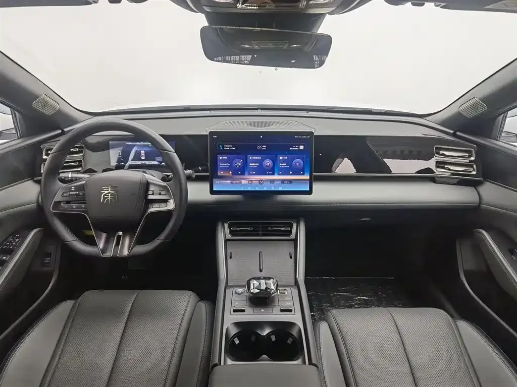 BYD Qin L 2024 из CN, фото 9