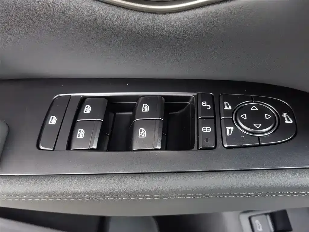 BYD Qin L 2024 из CN, фото 7