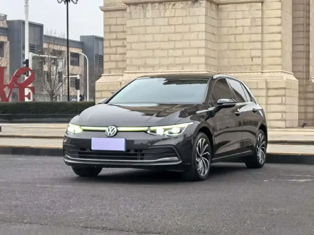Volkswagen Golf 2022 из CN, фото 1