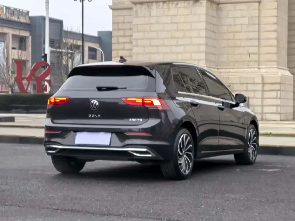 Volkswagen Golf 2022 из CN, фото 6