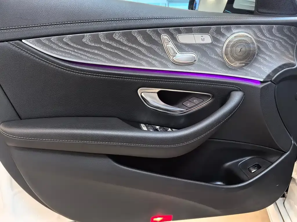 Mercedes-Benz E-Class 2023 из CN, фото 6