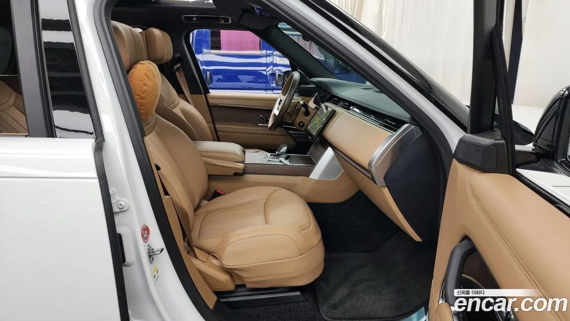 Land Rover Range Rover 2024 из KR, фото 10