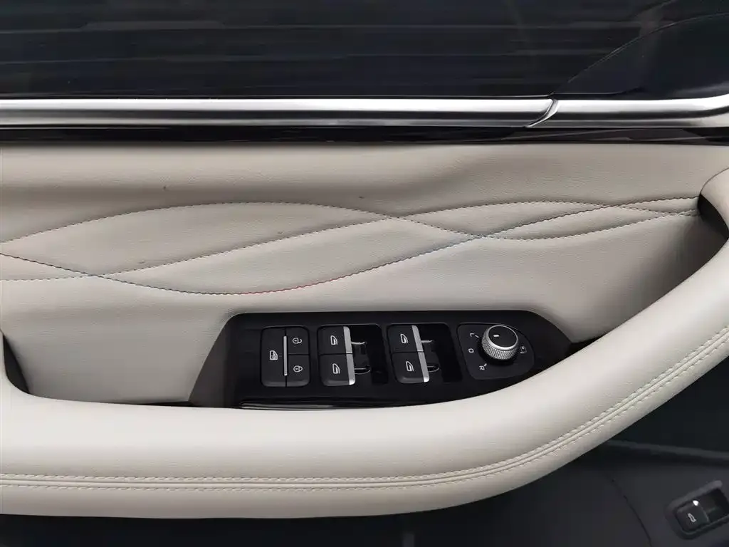 Geely Xingyue L 2022 из CN, фото 9