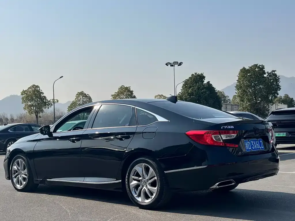 Honda Accord 2021 из CN, фото 10