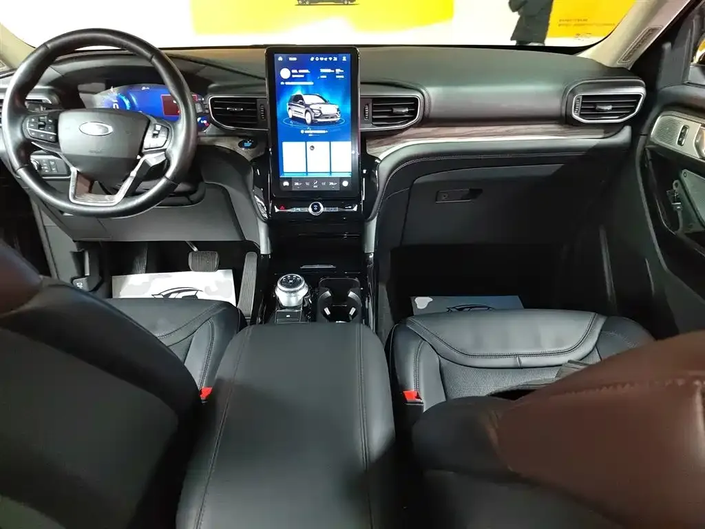 Ford Explorer 2021 из CN, фото 3