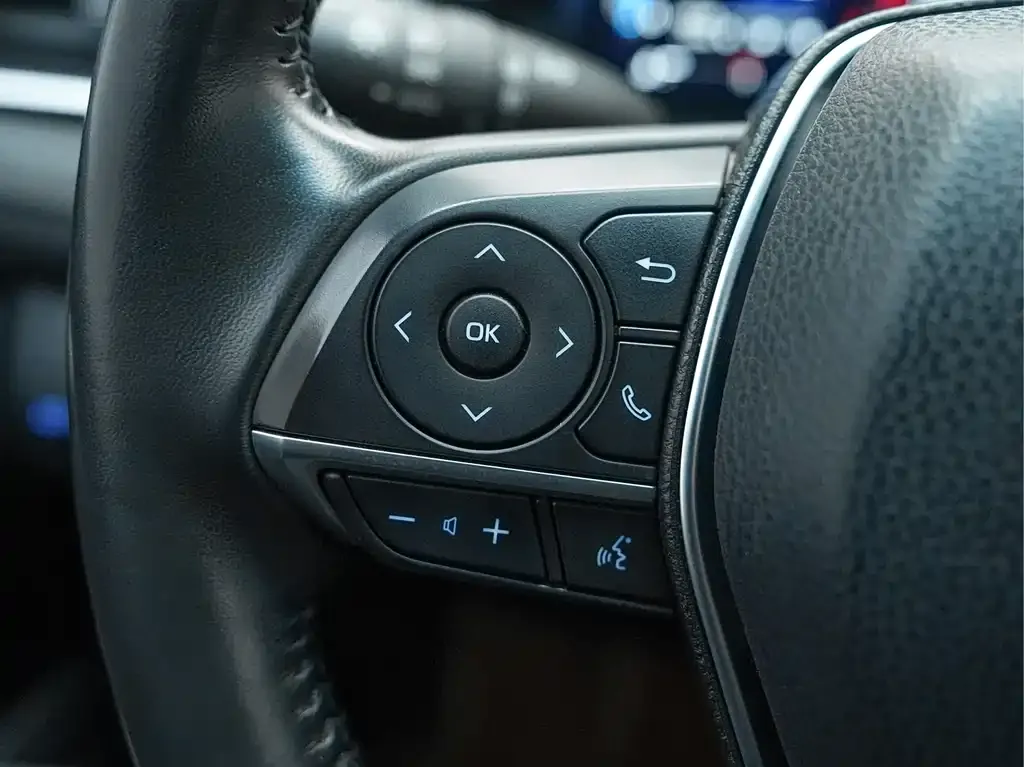 Toyota Camry 2023 из CN, фото 9