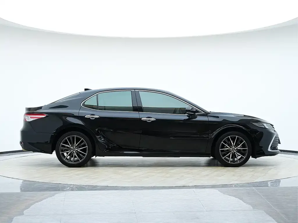 Toyota Camry 2023 из CN, фото 10