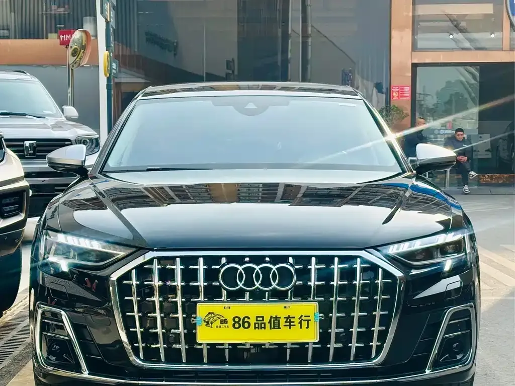 Audi A8 2024 из CN, фото 2
