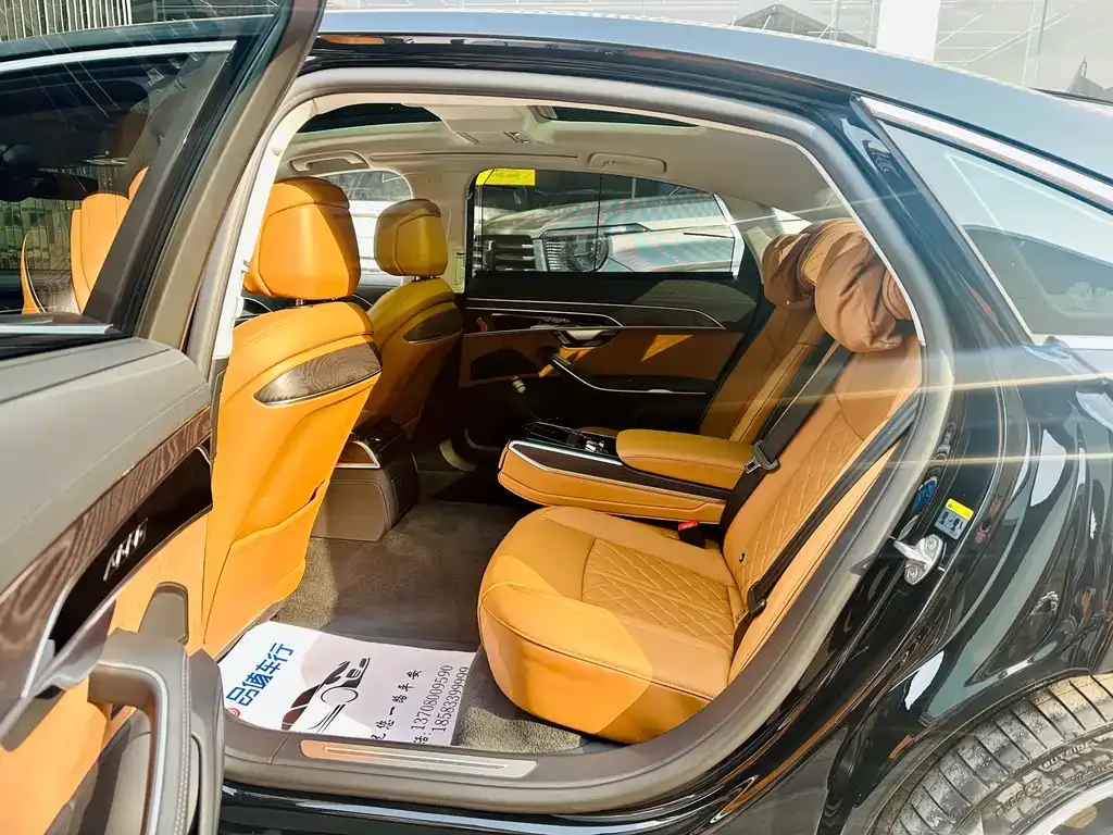 Audi A8 2024 из CN, фото 5