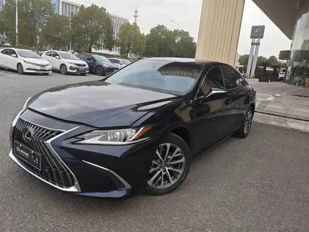 Lexus ES 2022 из CN, фото 1