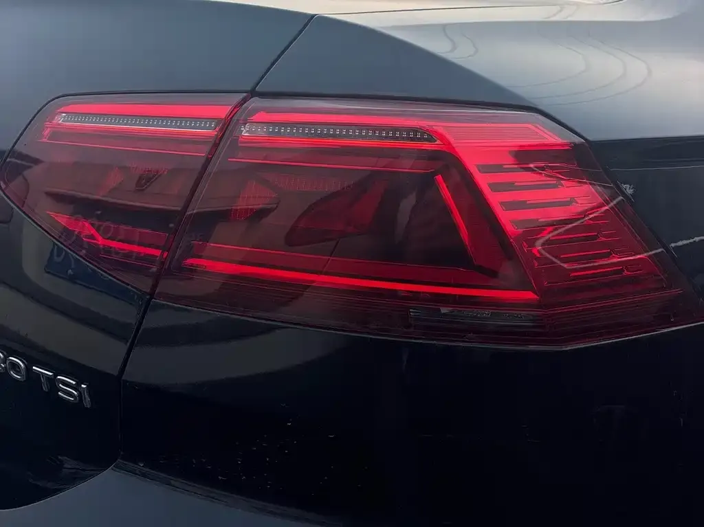 Volkswagen Magotan 2021 из CN, фото 2