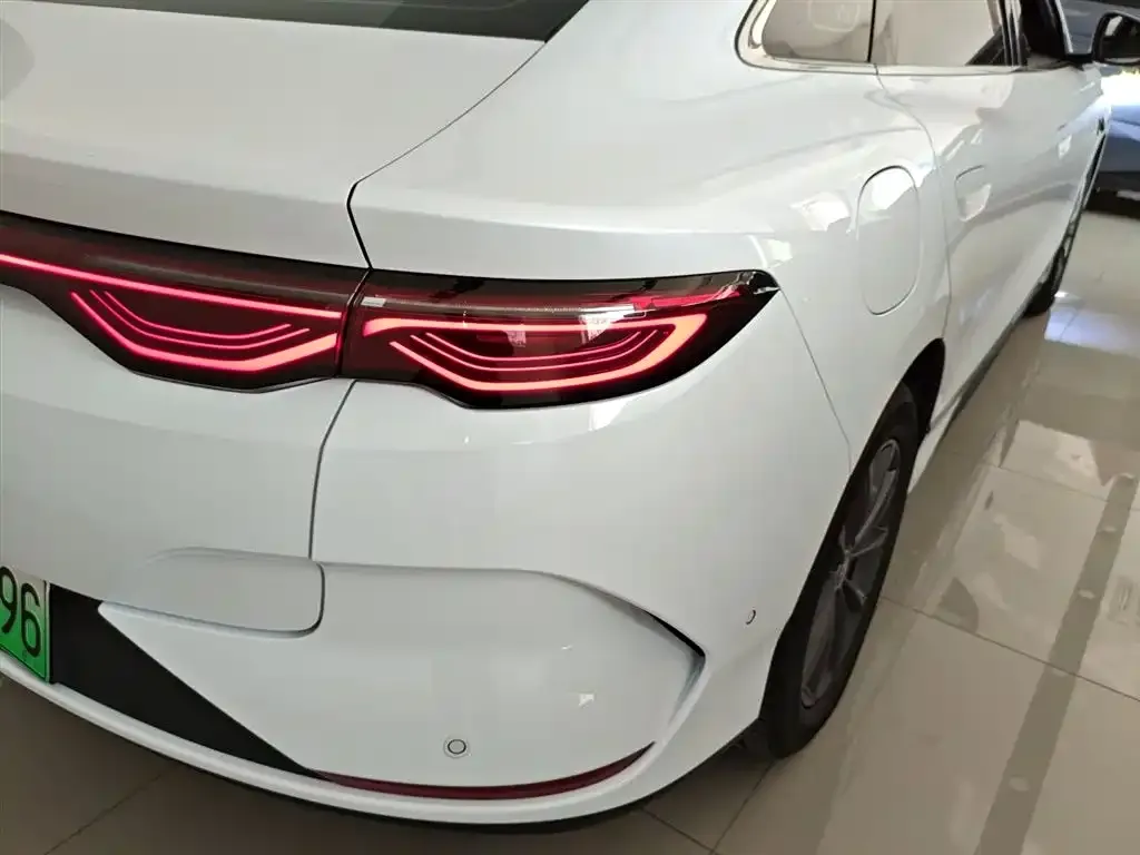 BYD Qin L — фото 2