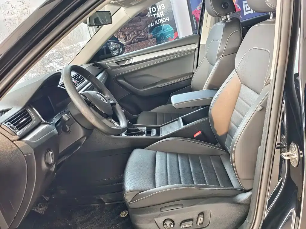 Skoda Superb 2024 из CN, фото 7