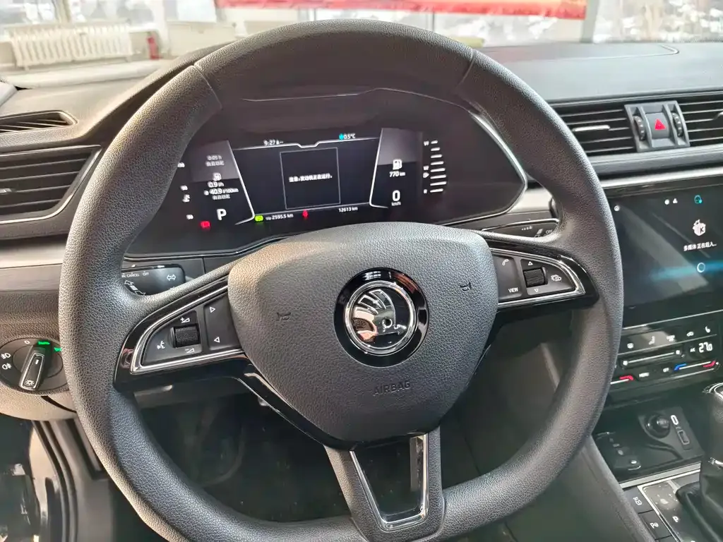 Skoda Superb 2024 из CN, фото 9
