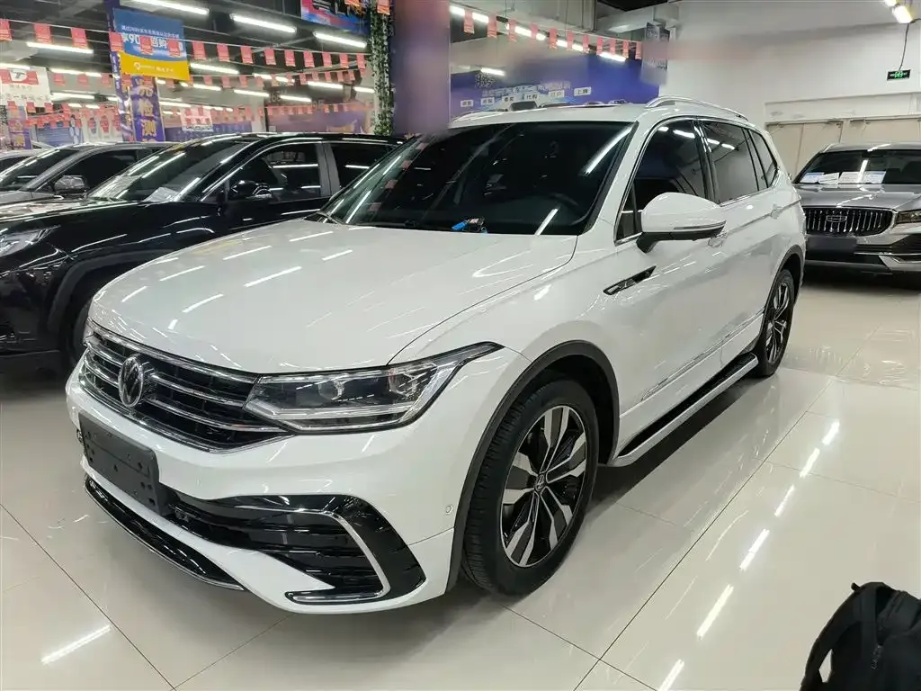Volkswagen Tiguan L 2022 из CN, фото 10